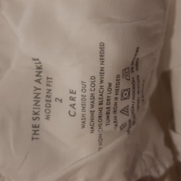 Ann Taylor Sculpting Pocket Mid Rise Skinny Jeans In Velvet - Picture 7 of 7